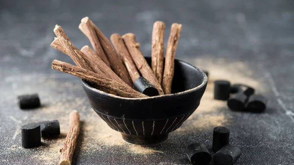 What Are The Skincare Benefits of Licorice Root Extract?